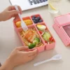 GROWSIR Kotak Bekal Bento 4 Sekat Anti Tumpah Tebal 1150ml + Sendok Garpu Lunch Box Aesthetic 079
